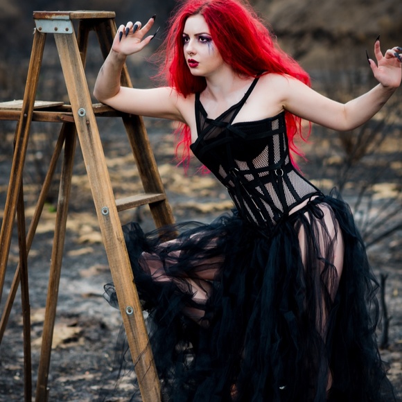 Black mesh steel boned corset - Picture 3 of 4